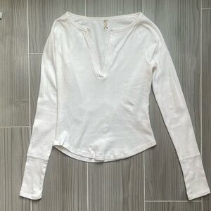 Free people white split neck ribbed tee size small